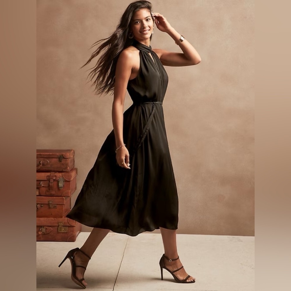 NWT! Banana Republic Twist Neck Satin Midi Dress - Size Medium